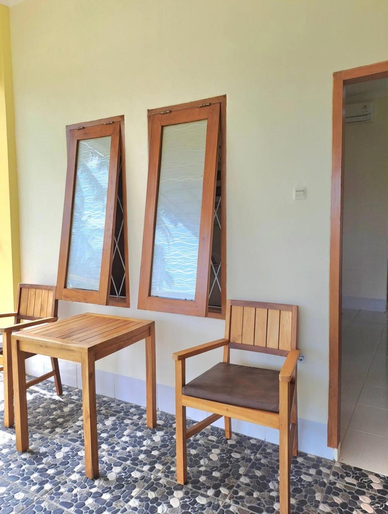 Kj Inn Homestay Сенггиги Экстерьер фото